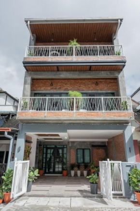 Bricks Guesthouse